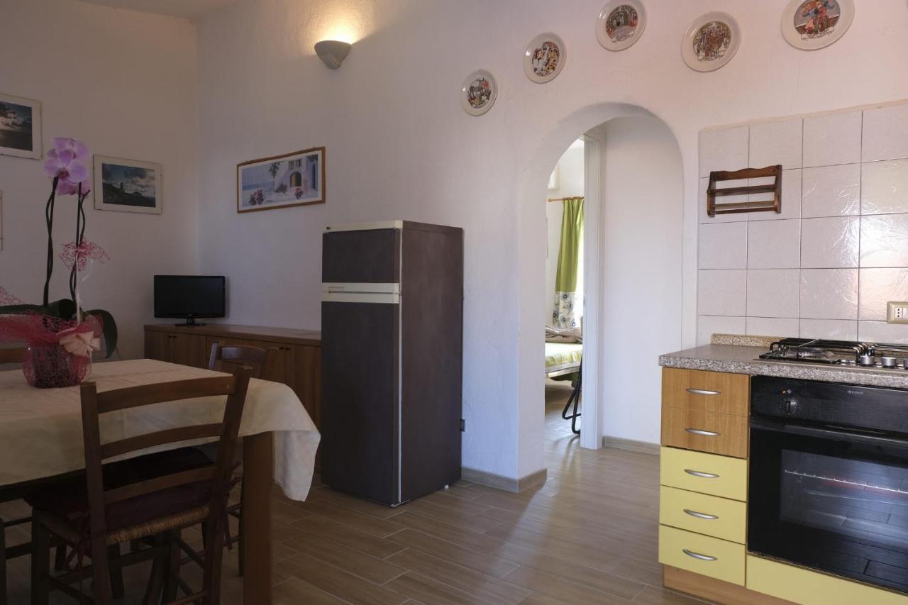 Aria Di Vacanza - Gelsi Olbia Buitenkant foto
